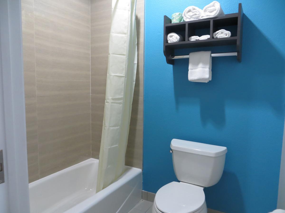 Haven Inn & Suites Willowbrook (Adults Only) Houston Exteriér fotografie